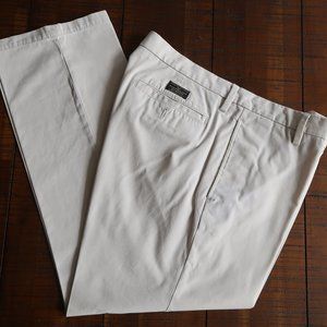 Banana Republic Off-White Gavin Chino